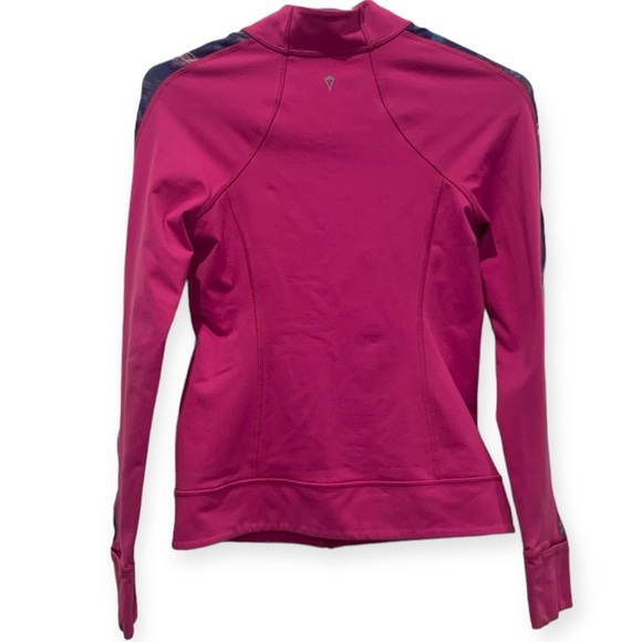 Ivivva girls, size 14, zip up jacket/sweater, pink - Picture 2 of 9